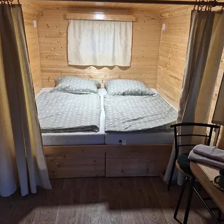 Maringotka Lesní Mlýn *